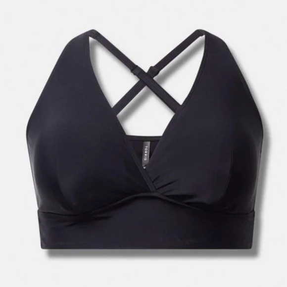 NWT Torrid Wireless Triangle Bikini Top Black - Picture 4 of 9